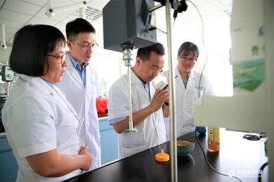 【青島工匠】從技術研發到產業化 明月博士團隊的漫漫科研路